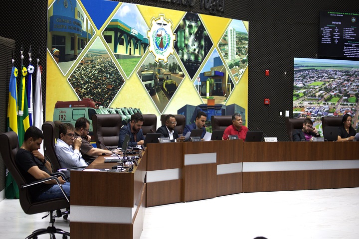 Câmara Municipal realiza sessão ordinária com pauta voltada a infraestrutura, saúde e políticas sociais