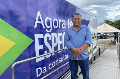 Vereador Elias Barriga realiza visita a carreta do programa “Agora Tem Especialista” em Várzea Grande