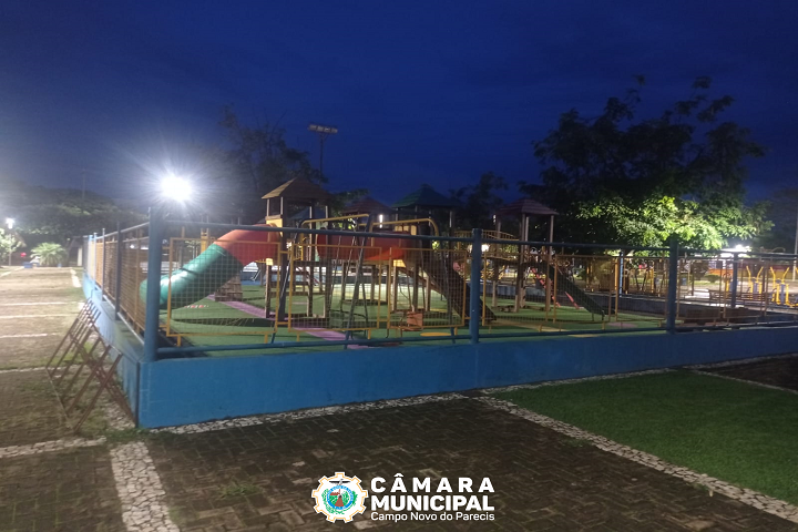 Vereadora Dricka Lima solicita revitalização em Praça Odenir Ortolan