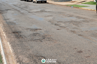 Vereadores solicitam manutenção de ruas do centro da cidade